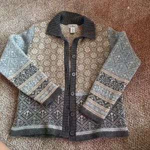 L.L. Bean Sweater with Gorgeous Patten 100% Wool